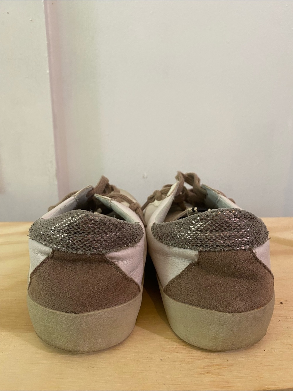Golden Goose Style Shushop Casual Women's Lace-Up Sneakers in Beige and White - Picture 3 of 4